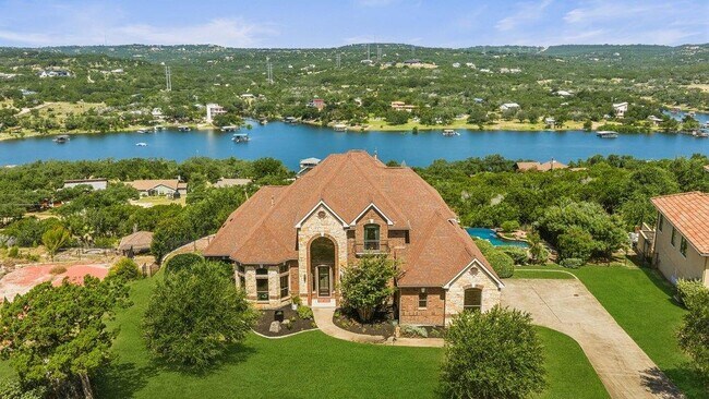 property at 2702 Lakehurst Rd