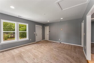 2633 Joyce Ave in Decatur, GA - Building Photo - Building Photo
