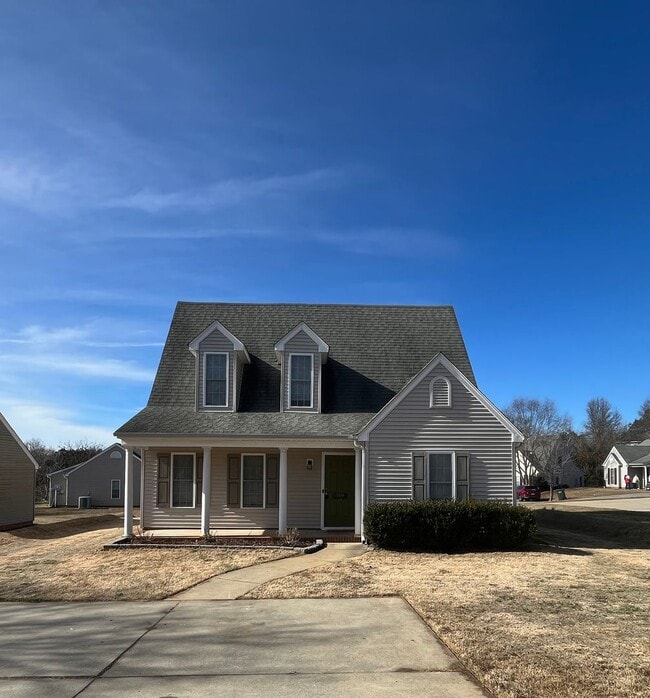 property at 319 Springfield Cir