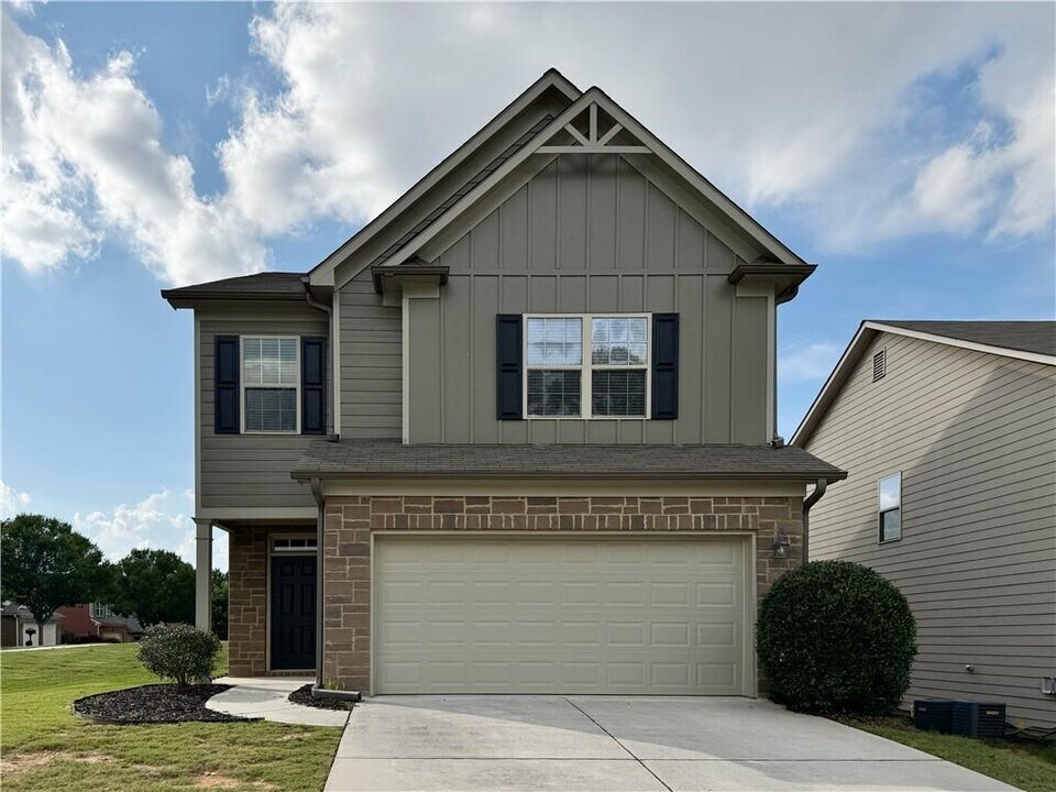 2385 Morgan Farm Dr in Buford, GA - Building Photo