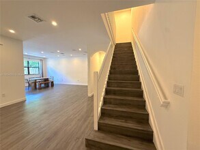 4228 SW 166th Ct in Miami, FL - Foto de edificio - Building Photo
