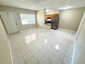 2121 N Ocean Blvd, Unit #2 in Fort Lauderdale, FL - Foto de edificio - Building Photo