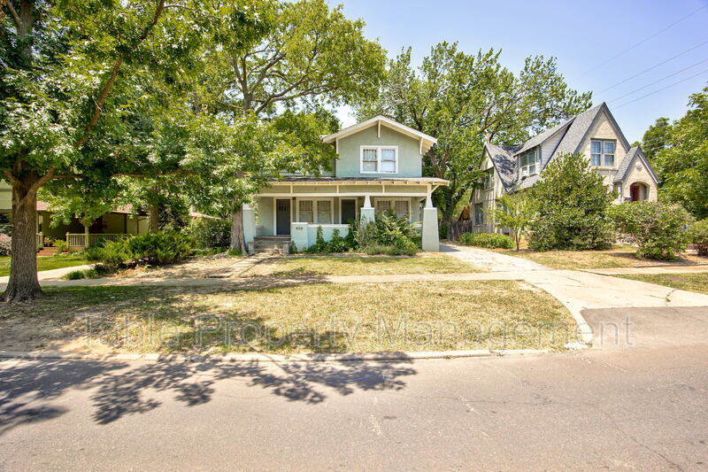 408 Chautauqua Ave in Norman, OK - Building Photo