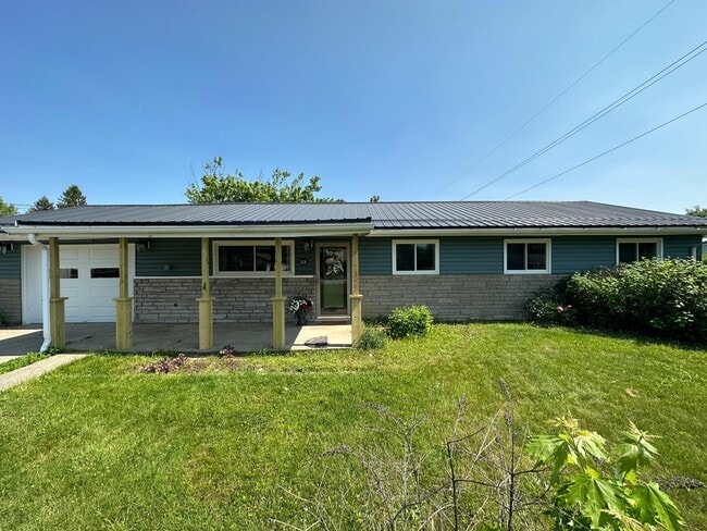 property at 201 Sherwood Dr