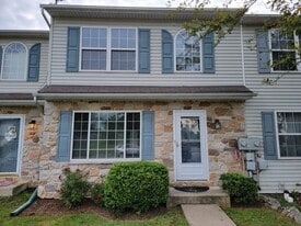 205 Riders Way in Lebanon, PA - Building Photo