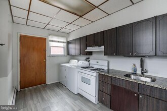 1325 W Porter St in Philadelphia, PA - Building Photo - Building Photo