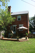 2728 S Cleveland St in Arlington, VA - Building Photo - Building Photo