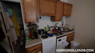 10 Wait St in Boston, MA - Building Photo - Building Photo