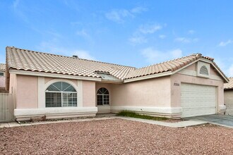 3705 Iverson Ln in North Las Vegas, NV - Building Photo - Building Photo