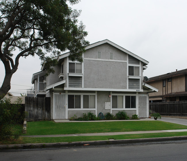 14882 Adams St in Midway City, CA - Building Photo - Building Photo