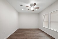 8207 Sandra St photo'