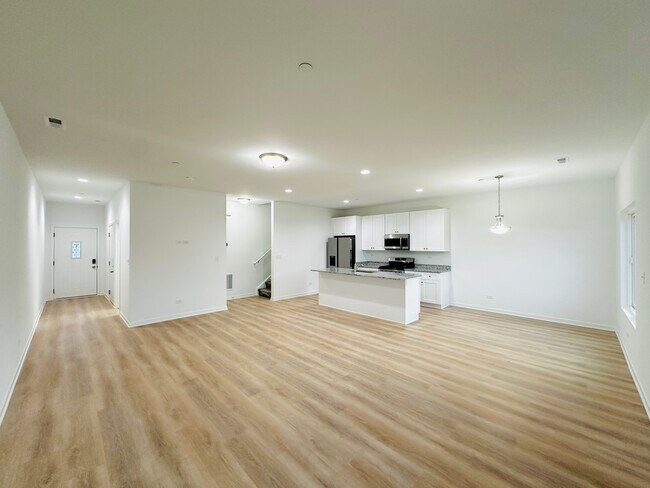 1015 Gillespie Ln in Yorkville, IL - Foto de edificio - Building Photo