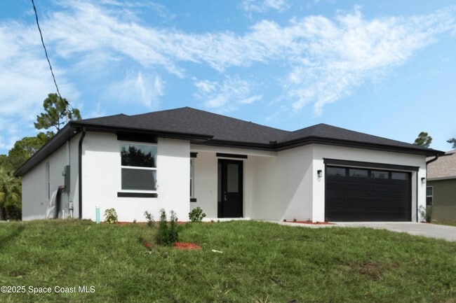 521 Garbelmann St in Palm Bay, FL - Building Photo - Building Photo