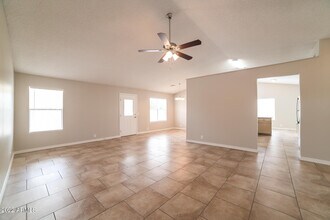 8115 W Krall St in Glendale, AZ - Building Photo - Building Photo