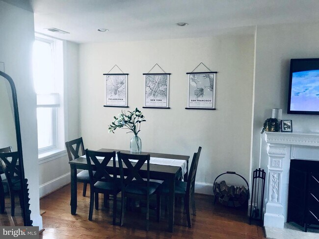 2006 Mt Vernon St-Unit -2 in Philadelphia, PA - Building Photo - Building Photo