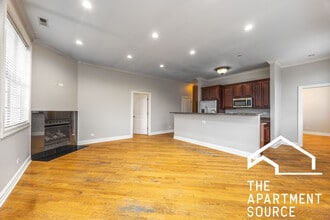 2332 W Morse Ave, Unit 2 in Chicago, IL - Foto de edificio - Building Photo