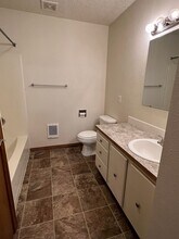 310 N Georgia Ave in East Wenatchee, WA - Building Photo - Building Photo