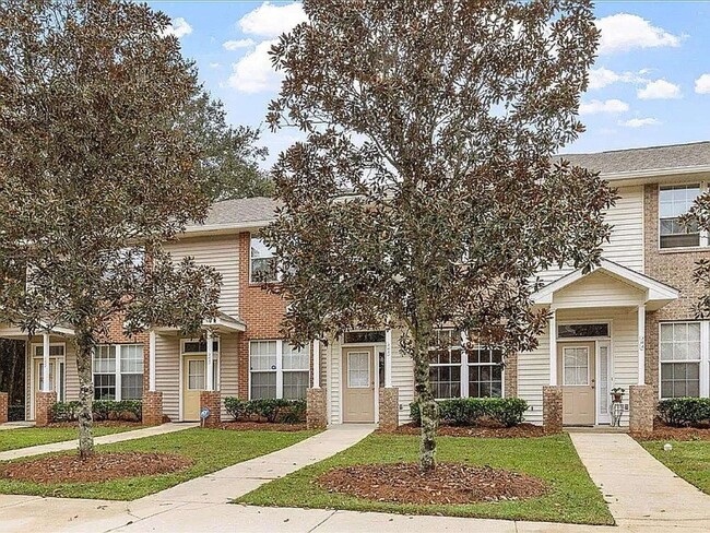 3400 Old Bainbridge Rd in Tallahassee, FL - Foto de edificio - Building Photo