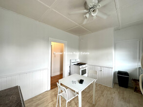 123 Boston St, Unit 3 in Boston, MA - Building Photo - Building Photo