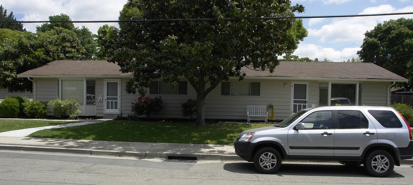 California Palms in Walnut Creek, CA - Building Photo