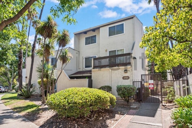 property at 1700 Laguna St