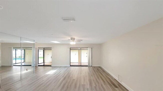 4716 Tournament Blvd in Sarasota, FL - Building Photo - Building Photo