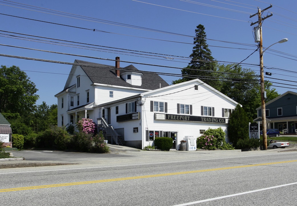 9 Main St in Freeport, ME - Building Photo