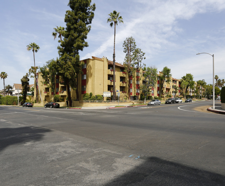 Ardmore Apartments in Los Angeles, CA - Building Photo