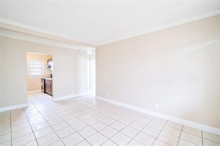 700 NW 14th Terrace in Fort Lauderdale, FL - Building Photo