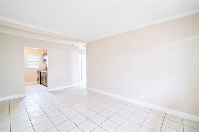 700 NW 14th Terrace
