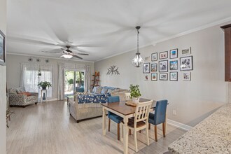 2711 Bay Club Dr in Navarre, FL - Building Photo - Building Photo