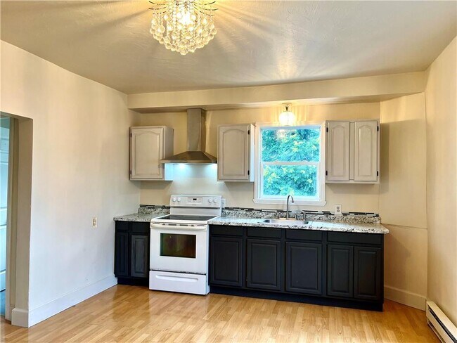 887 Branch Ave-Unit -2 in Providence, RI - Building Photo - Building Photo