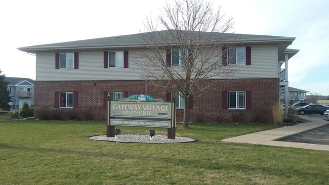 Gateway Village Apartments in New London, WI - Foto de edificio - Building Photo