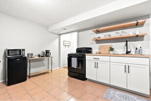 6335 Chantilly Pl in Colorado Springs, CO - Building Photo