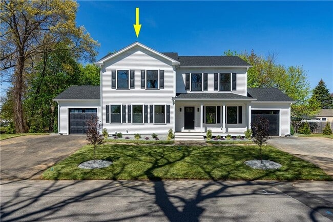 83 Cadora Ave in Warwick, RI - Building Photo - Building Photo