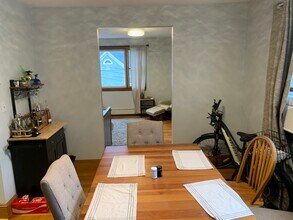 42 Gerrish St, Unit 3 in Boston, MA - Building Photo - Building Photo