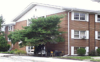 10106 Hartford Ct Apartments