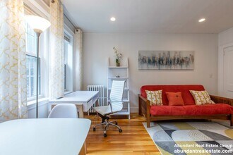 9 Ellery St, Unit #25 in Cambridge, MA - Foto de edificio - Building Photo