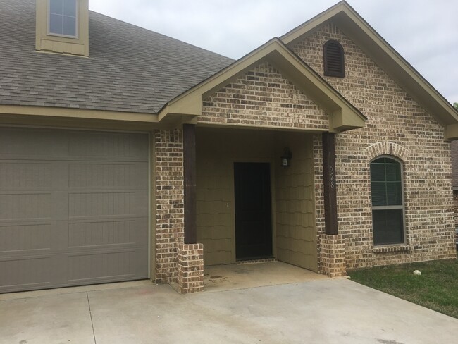 property at 534 W Old Hwy 80