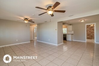 3824 Moog Rd in Holiday, FL - Building Photo - Building Photo