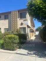 4401 Clayton Ave W in Los Angeles, CA - Building Photo