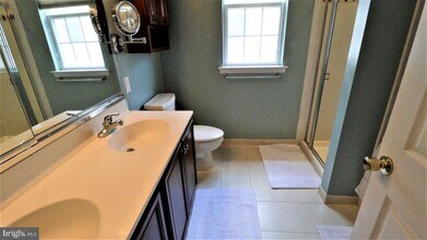 3207 Davinci Dr in Philadelphia, PA - Building Photo - Building Photo