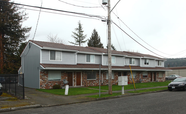 1531 Mason St in Sumner, WA - Building Photo - Building Photo