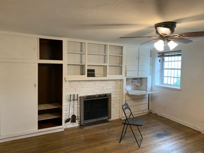 72 S 1st St, Unit 1 in Brooklyn, NY - Building Photo - Building Photo