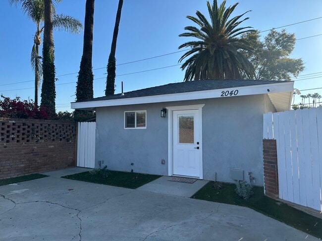 2038 Bronson Way in Riverside, CA - Building Photo - Building Photo