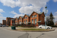 Aw Chan Kam Chee Evergreen Manor in Toronto, ON - Building Photo - Building Photo