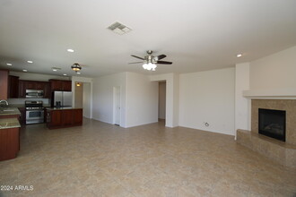 5101 W Molly Ln in Phoenix, AZ - Building Photo - Building Photo