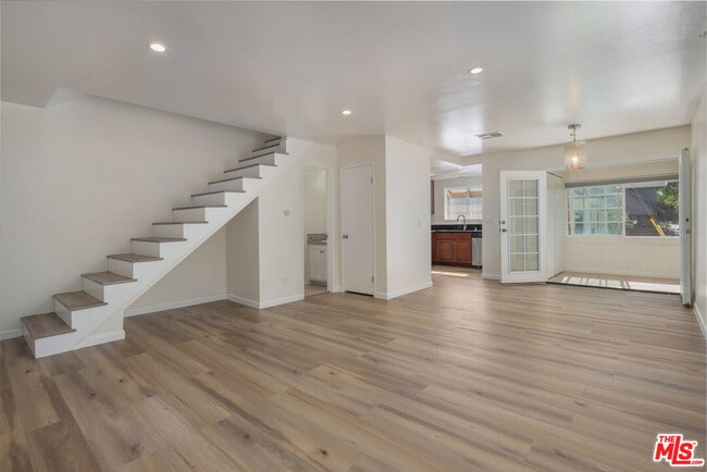 property at 941 Elm Ave