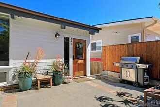 345 Neptune Ave in Encinitas, CA - Building Photo - Building Photo