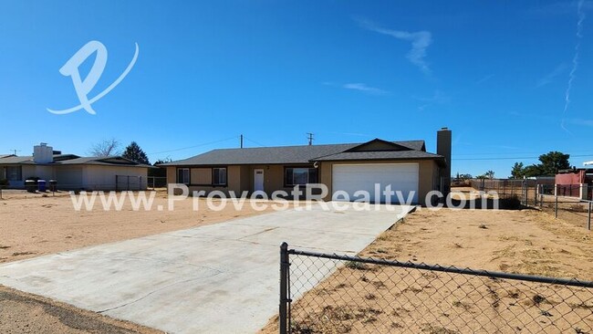 13444 Rancherias Rd in Apple Valley, CA - Building Photo - Building Photo